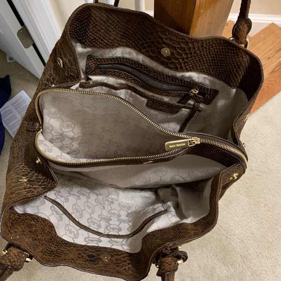 Michael Kors brown medium hobo bag and wallet - Picture 4 of 6